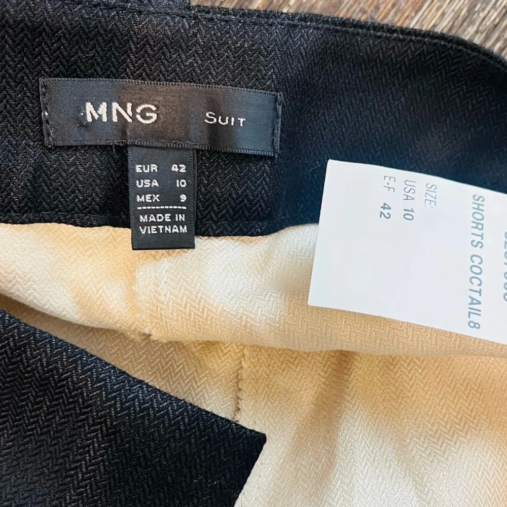 Mango Black and Cream Women's Shorts - Picture 4 of 4